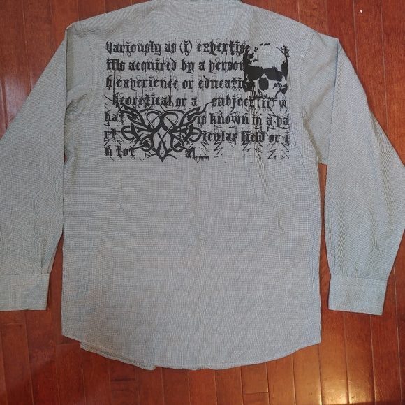 Button down shirt - Picture 2 of 3